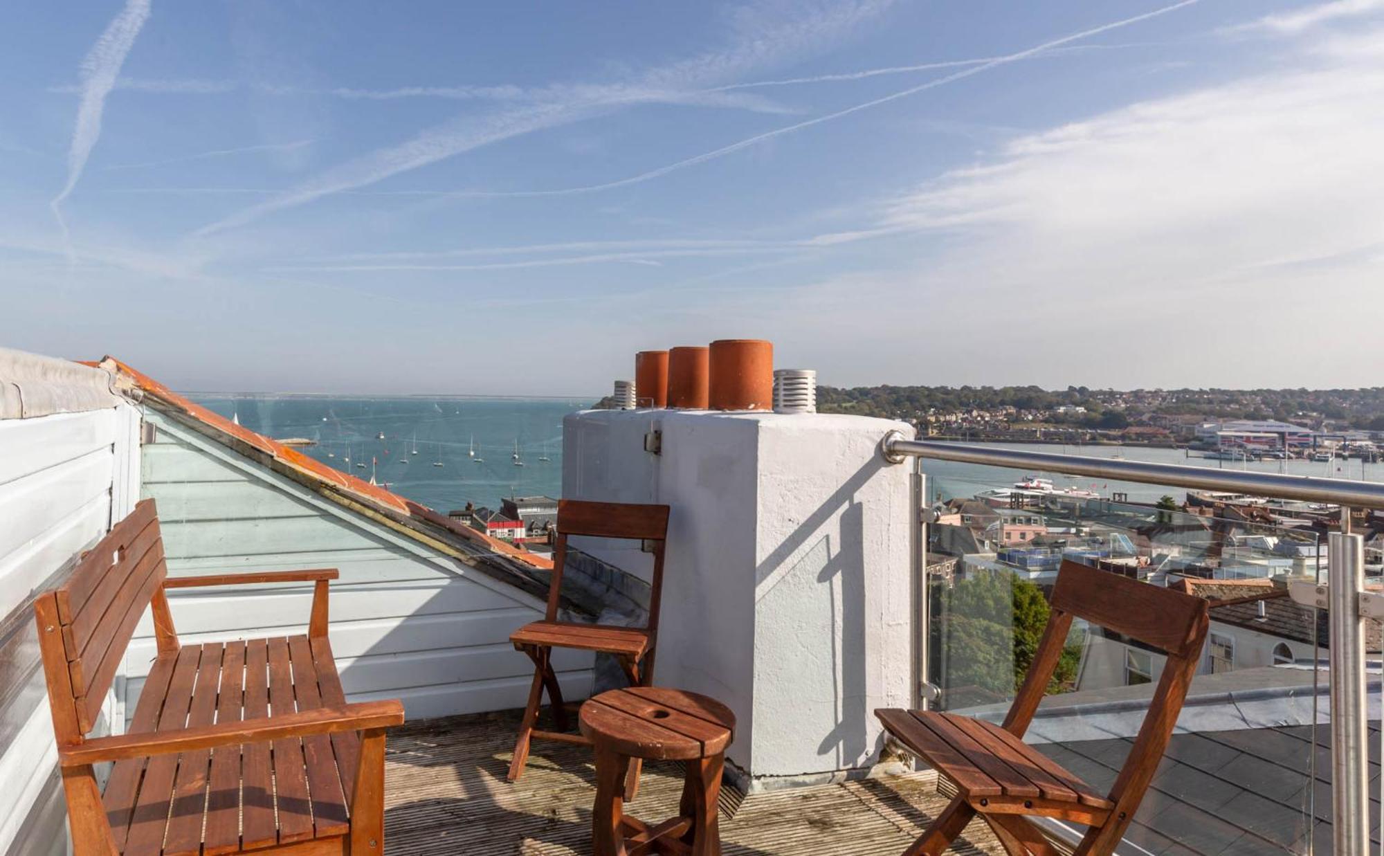 Cliffhanger 18 Castle Road Cowes  Extérieur photo