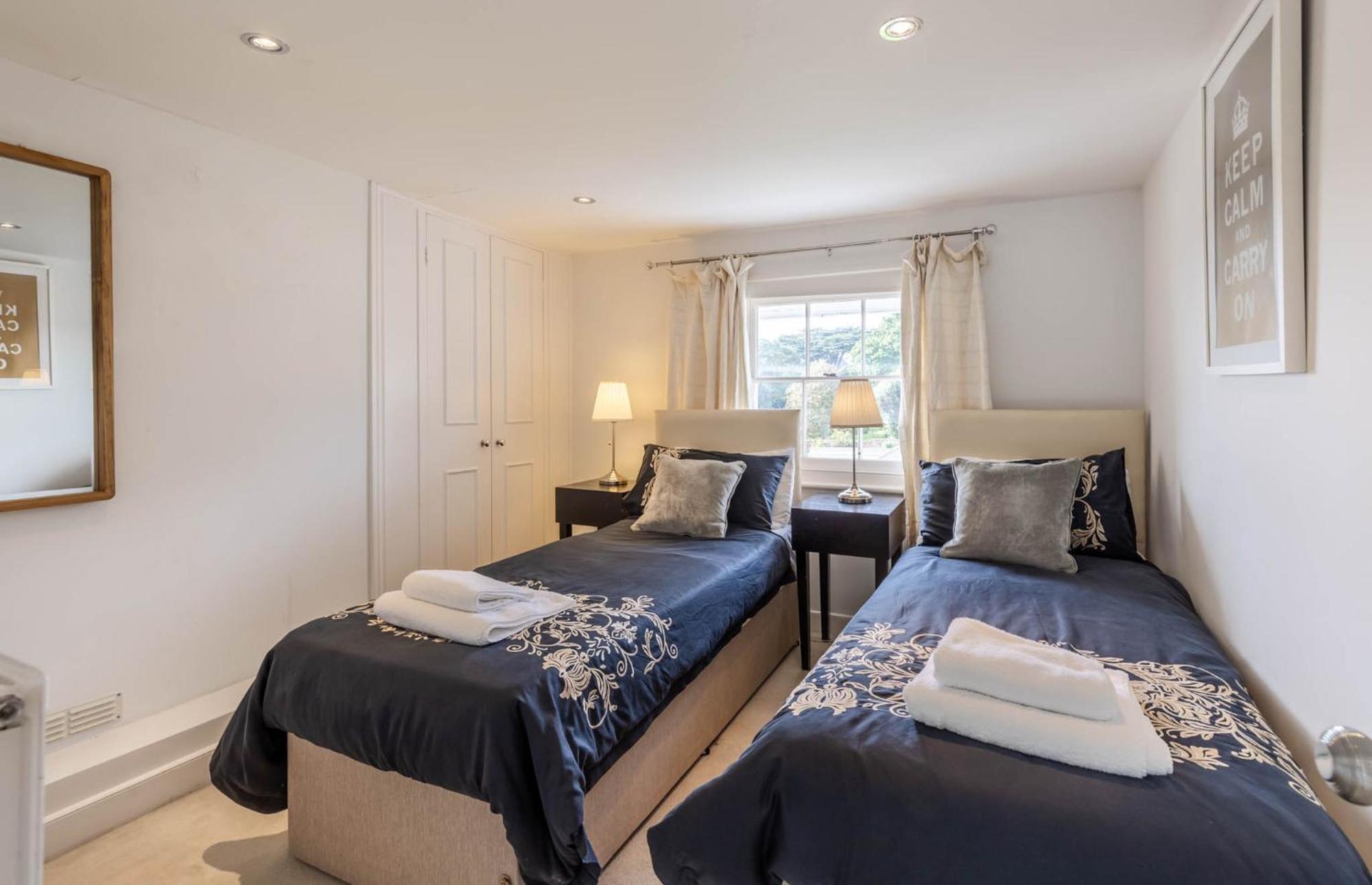 Cliffhanger 18 Castle Road Cowes  Extérieur photo