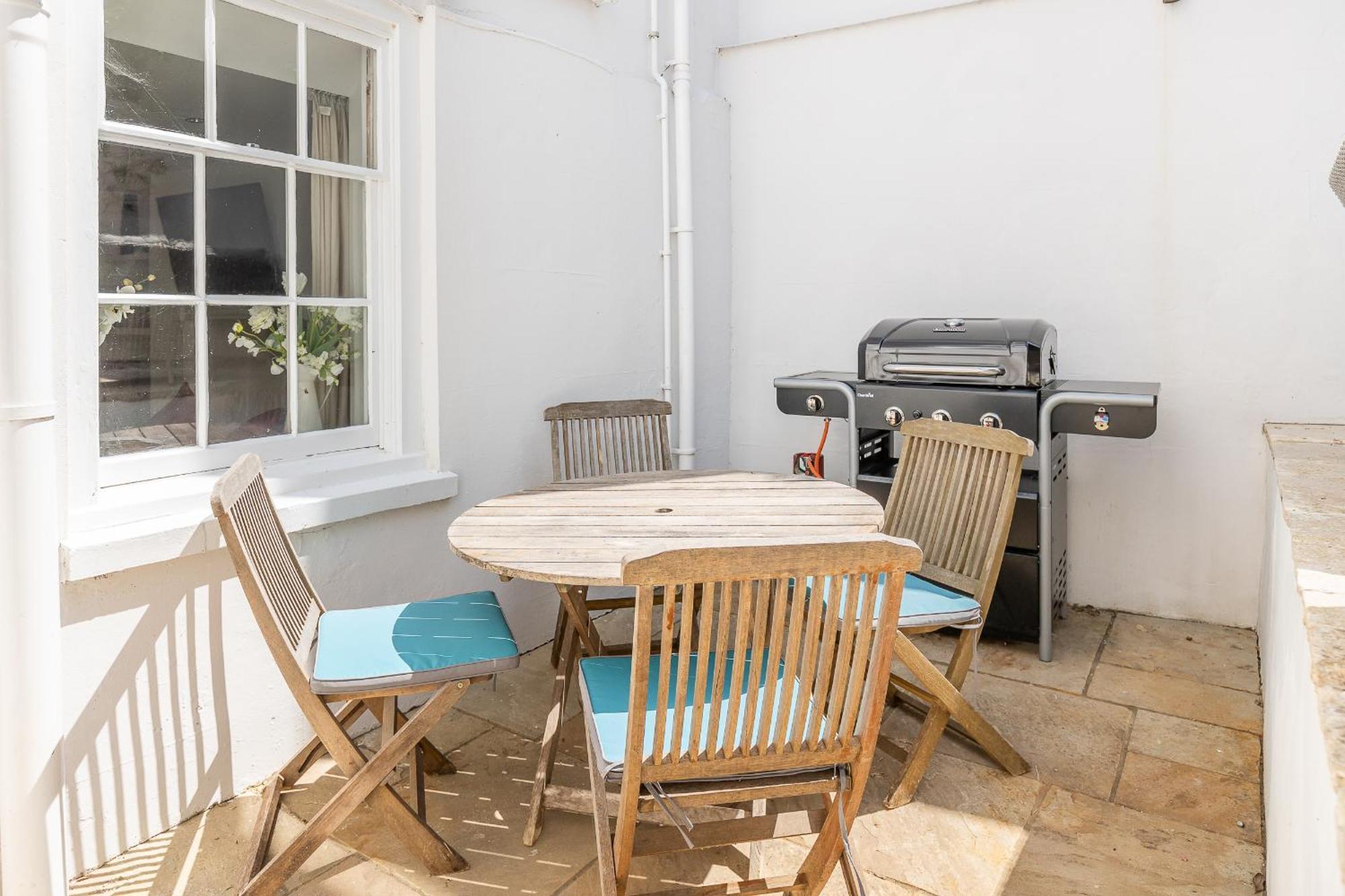 Cliffhanger 18 Castle Road Cowes  Extérieur photo