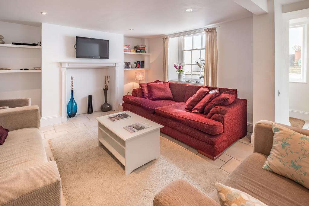 Cliffhanger 18 Castle Road Cowes  Extérieur photo